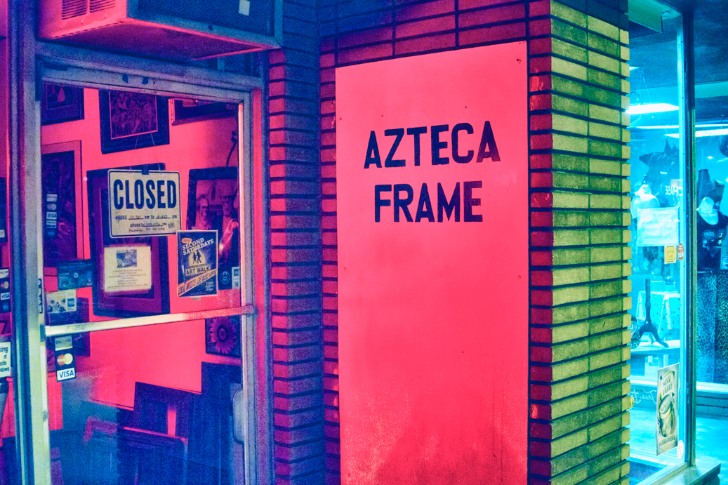Azteca Frame